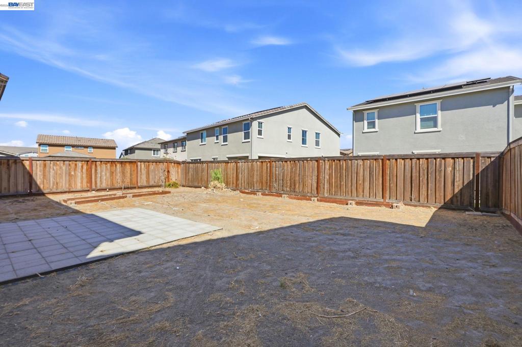 639 Rosedale Way Property Photo 39