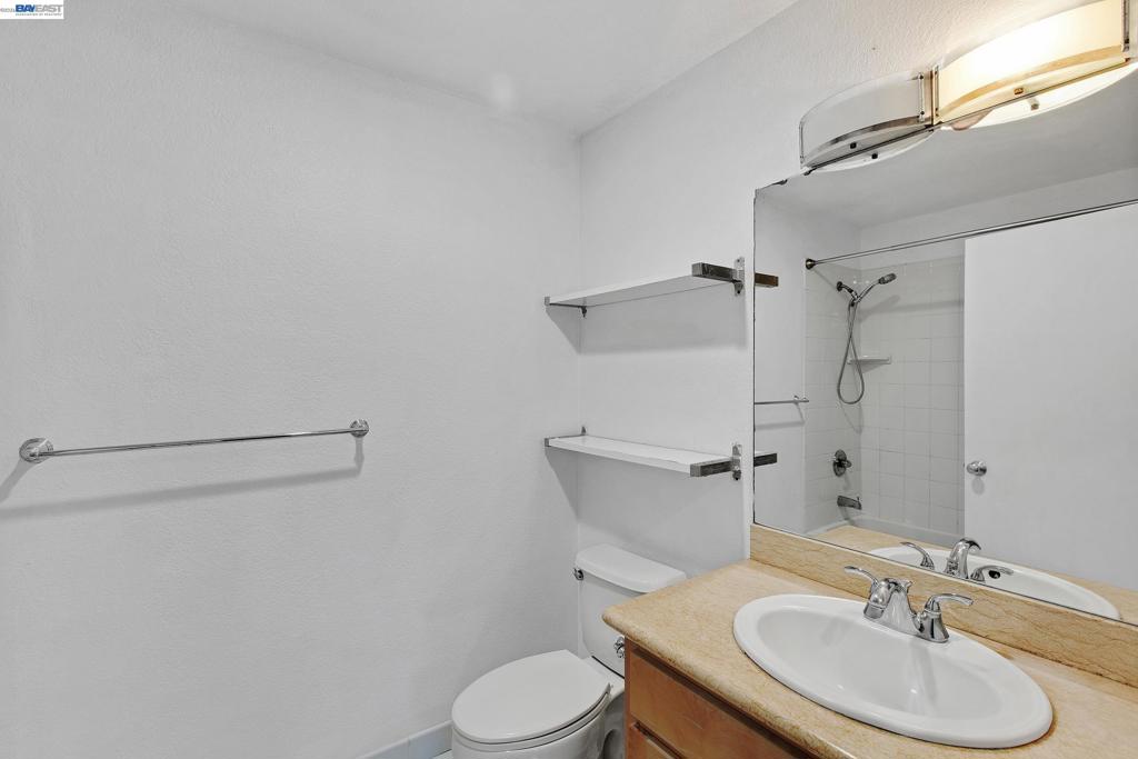 135 Bayside Ct Property Photo 28