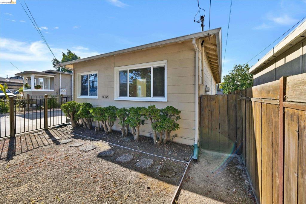 1285 55th St Property Photo 4
