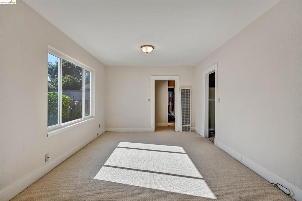 1285 55th St Property Photo 7
