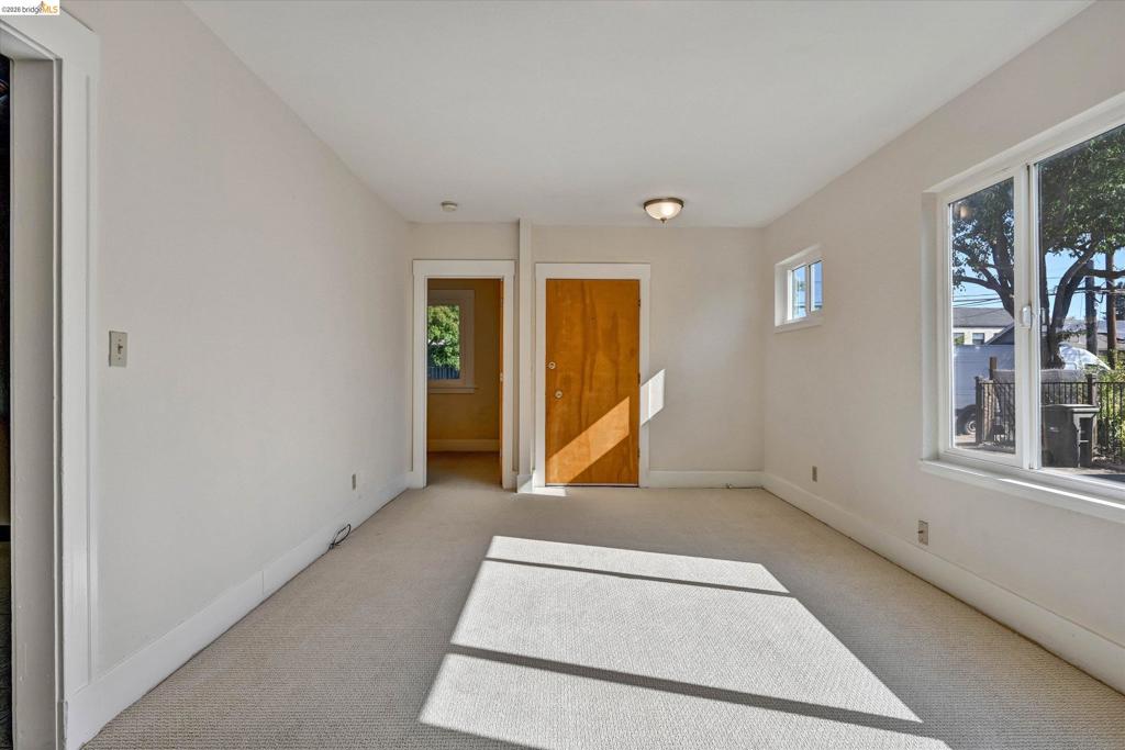 1285 55th St Property Photo 12