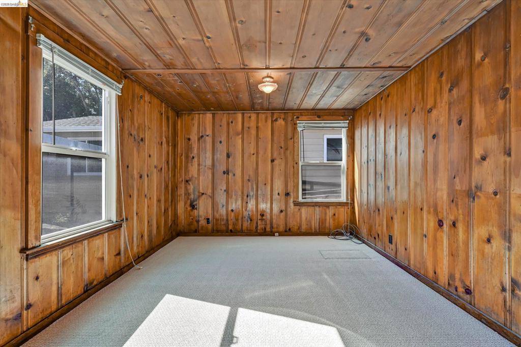 1285 55th St Property Photo 34