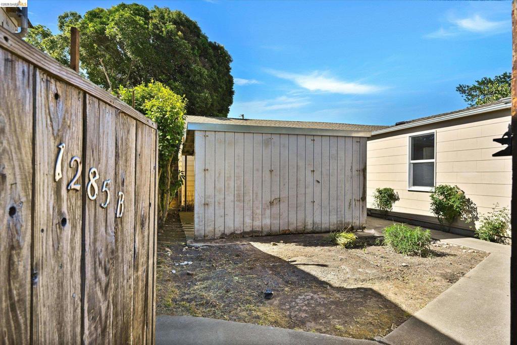 1285 55th St Property Photo 38