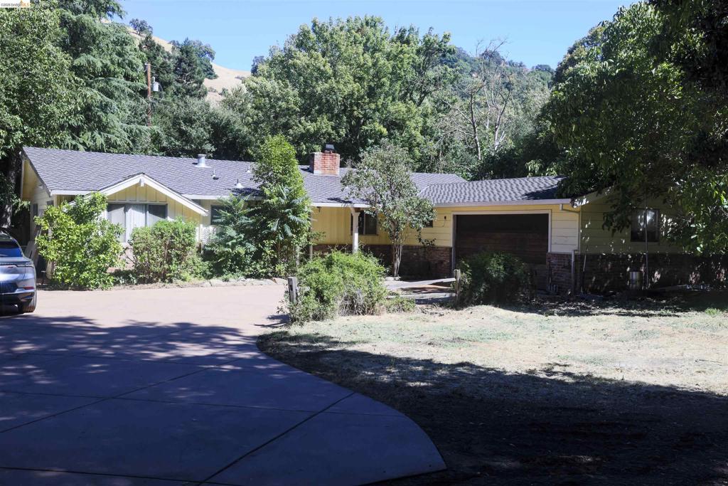 5039 Alhambra Valley Rd Property Photo 1