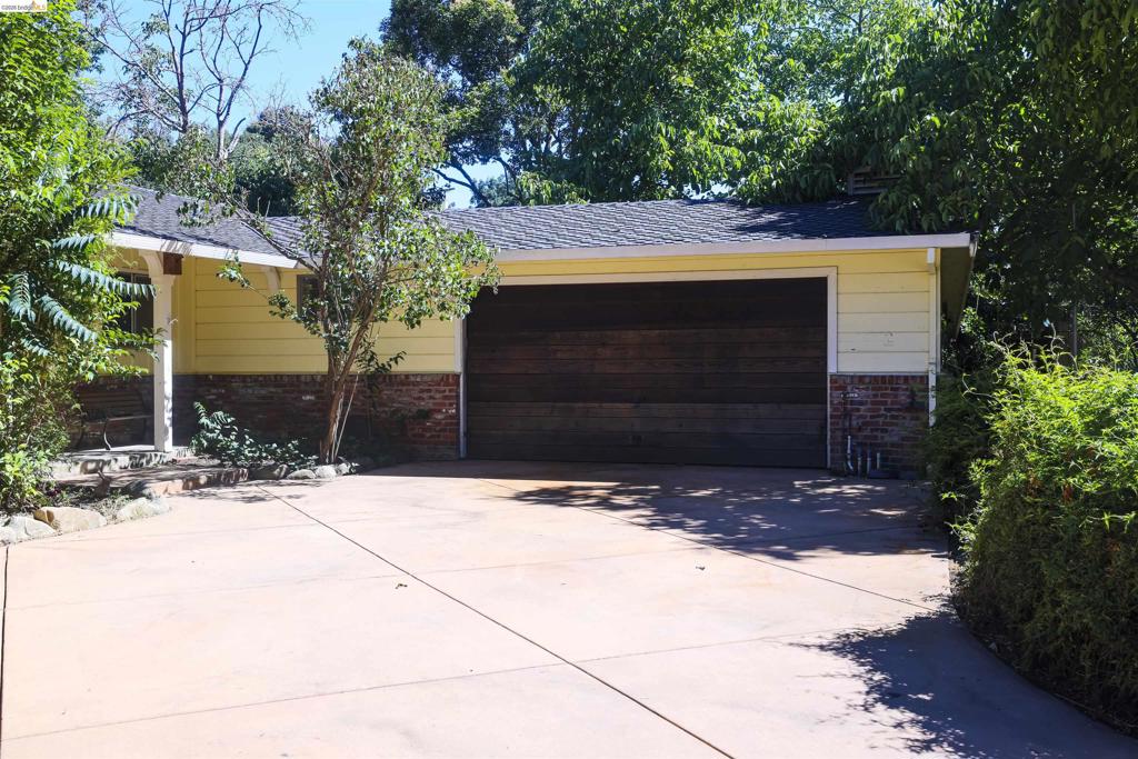 5039 Alhambra Valley Rd Property Photo 3