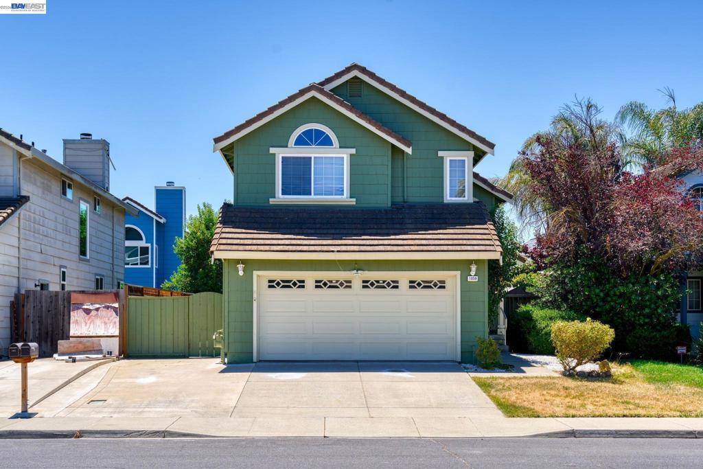 1059 Bellflower St Property Photo 40