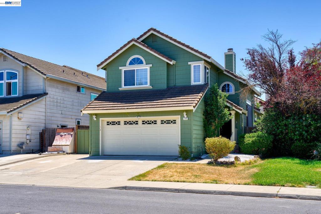 1059 Bellflower St Property Photo 41
