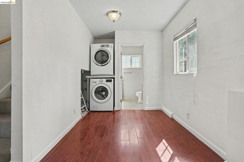 212 Wellington Property Photo 10