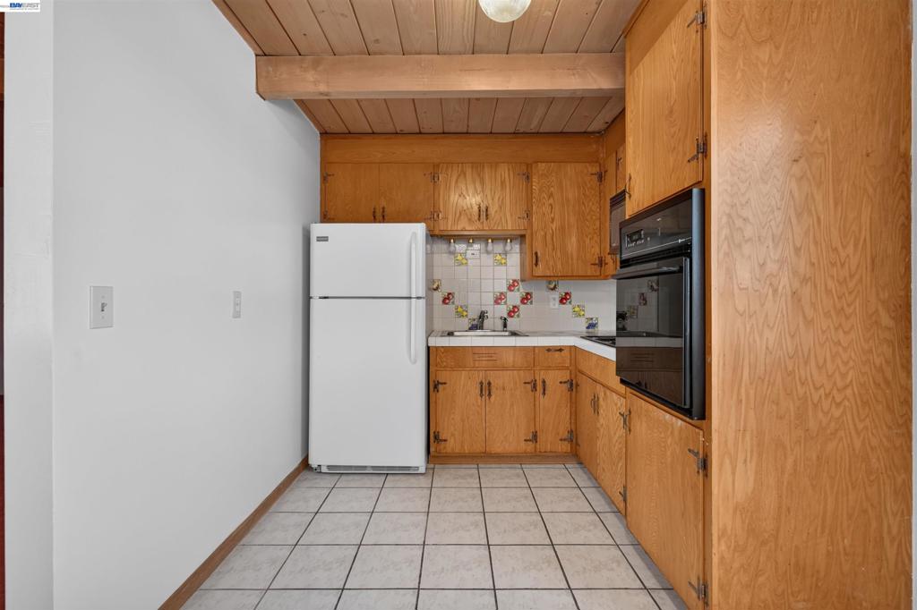 2318 Lowell Avenue Property Photo 31