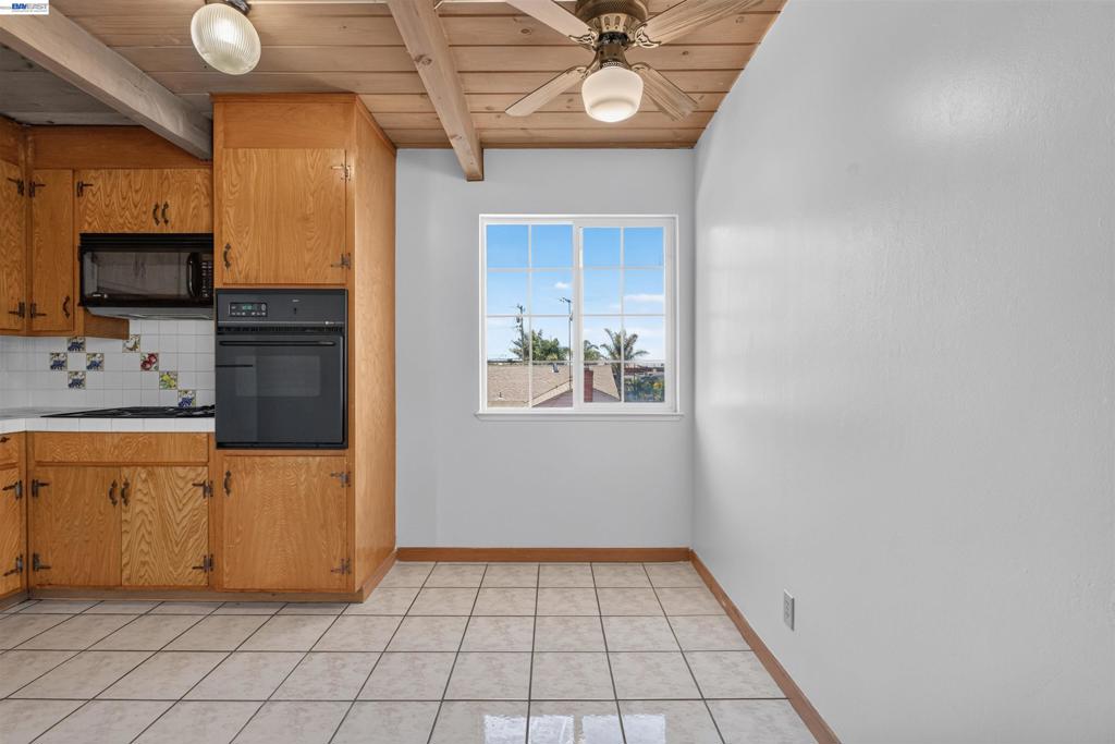 2318 Lowell Avenue Property Photo 33