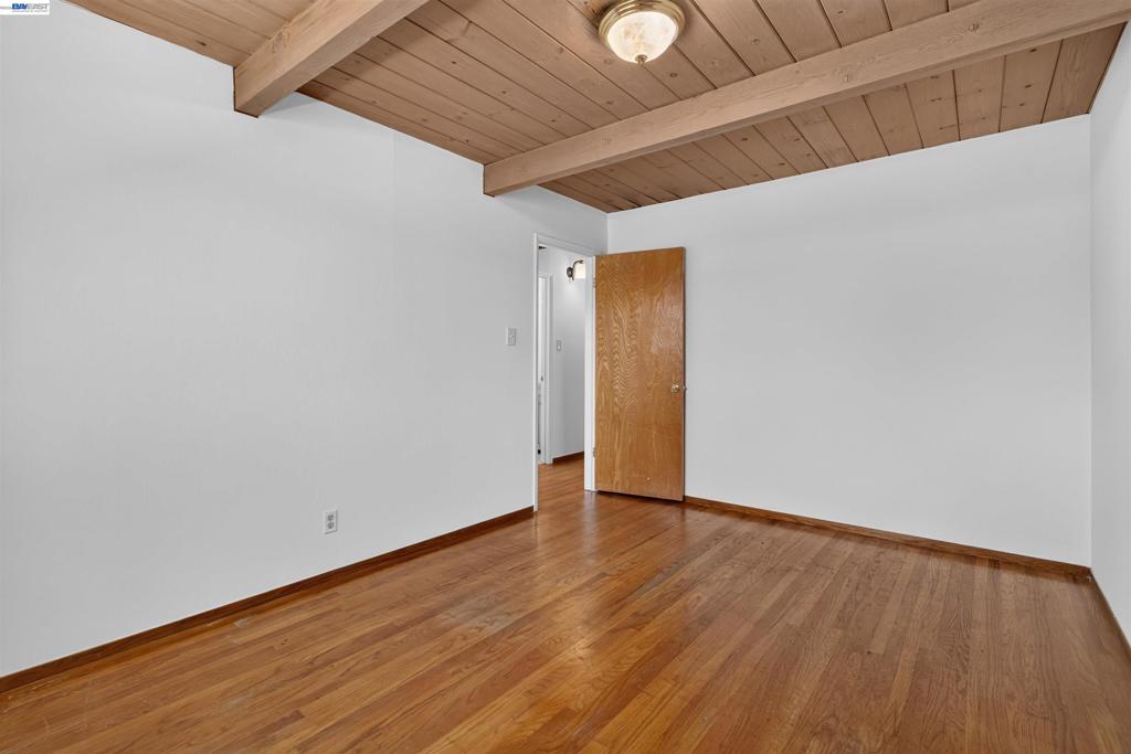 2318 Lowell Avenue Property Photo 36