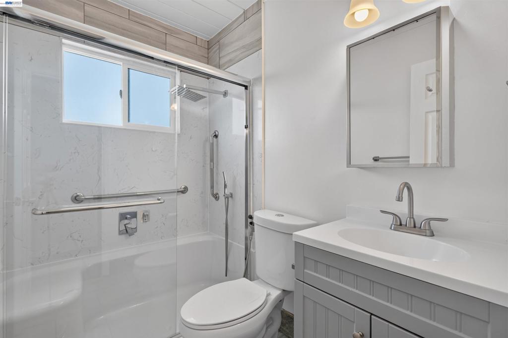 2318 Lowell Avenue Property Photo 40