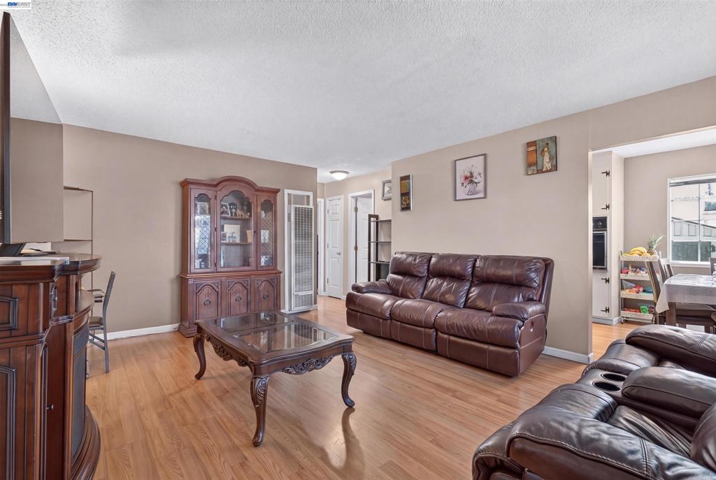 2318 Lowell Avenue Property Photo 55