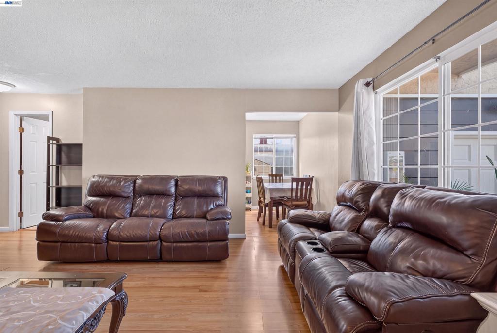 2318 Lowell Avenue Property Photo 56