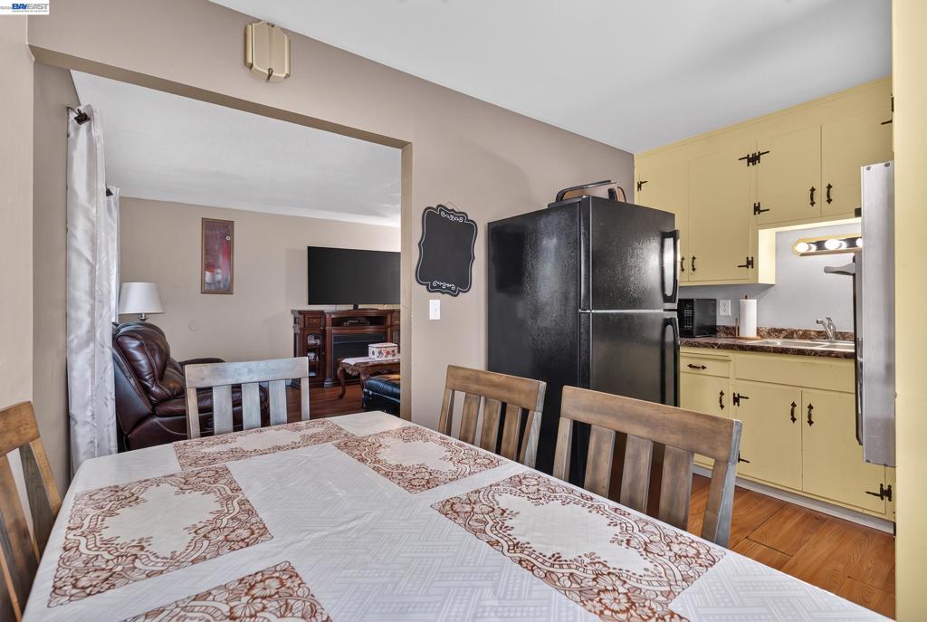 2318 Lowell Avenue Property Photo 60