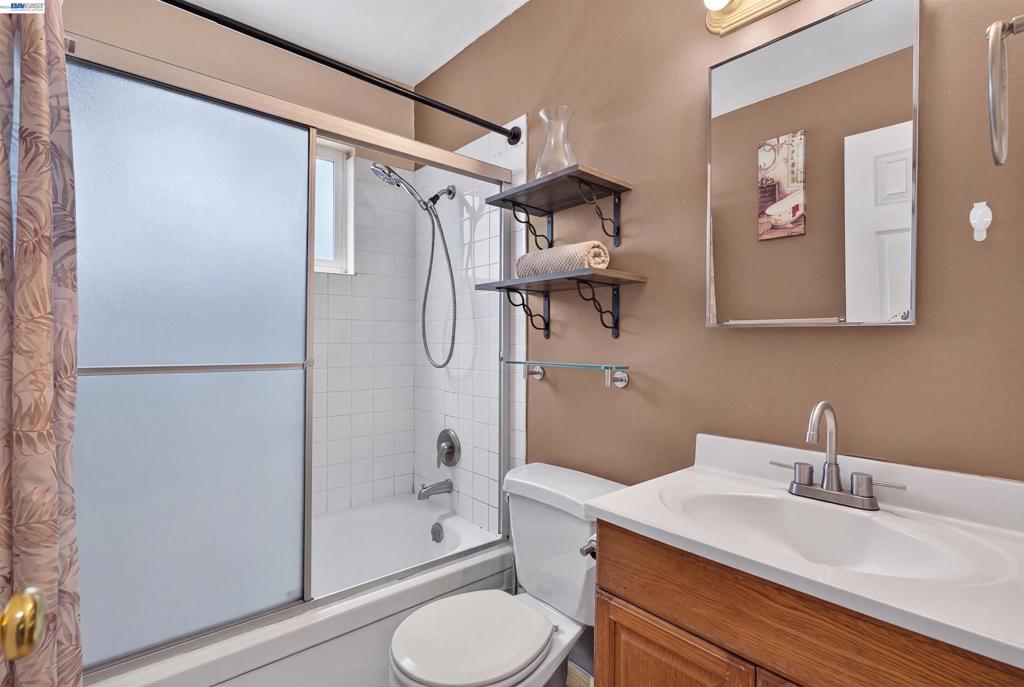 2318 Lowell Avenue Property Photo 65