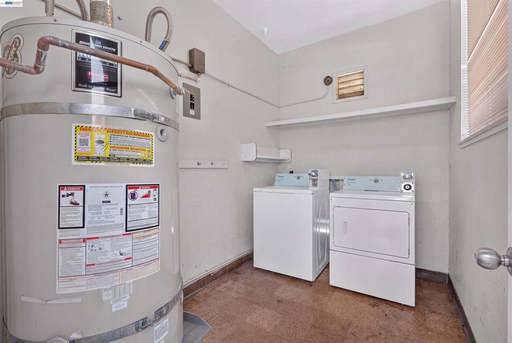 2318 Lowell Avenue Property Photo 67