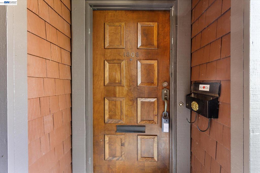 1810 Central Ave 1808 Property Photo 4
