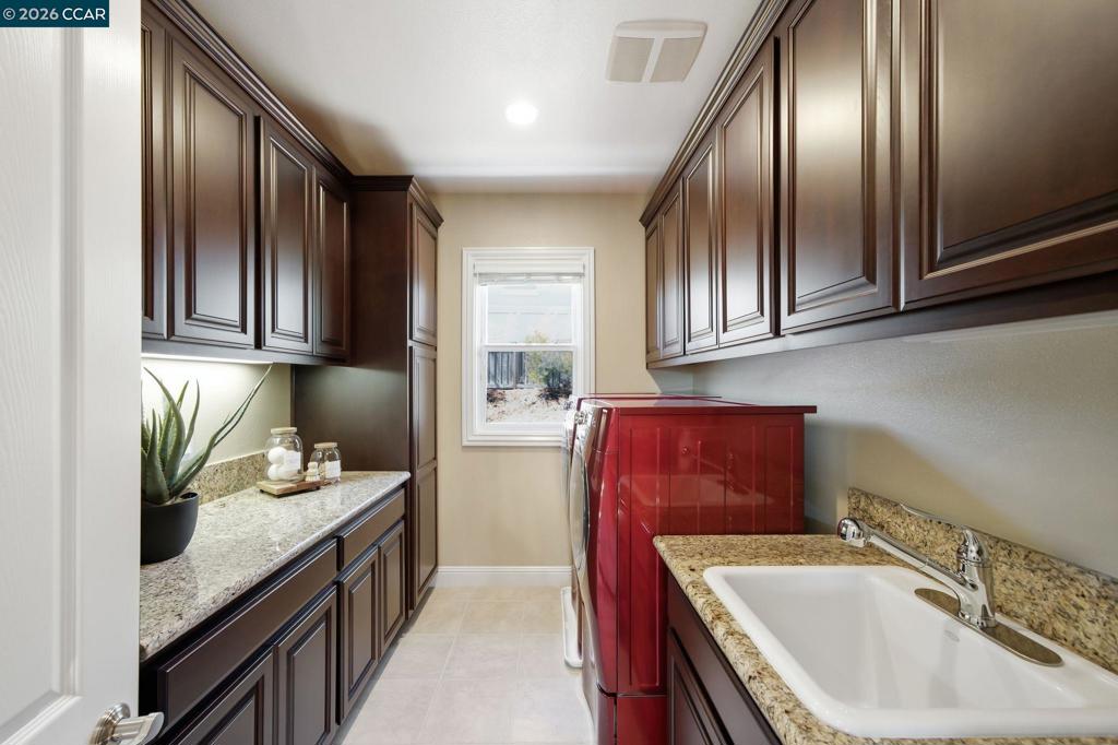 3309 Ashbourne Cir Property Photo 31