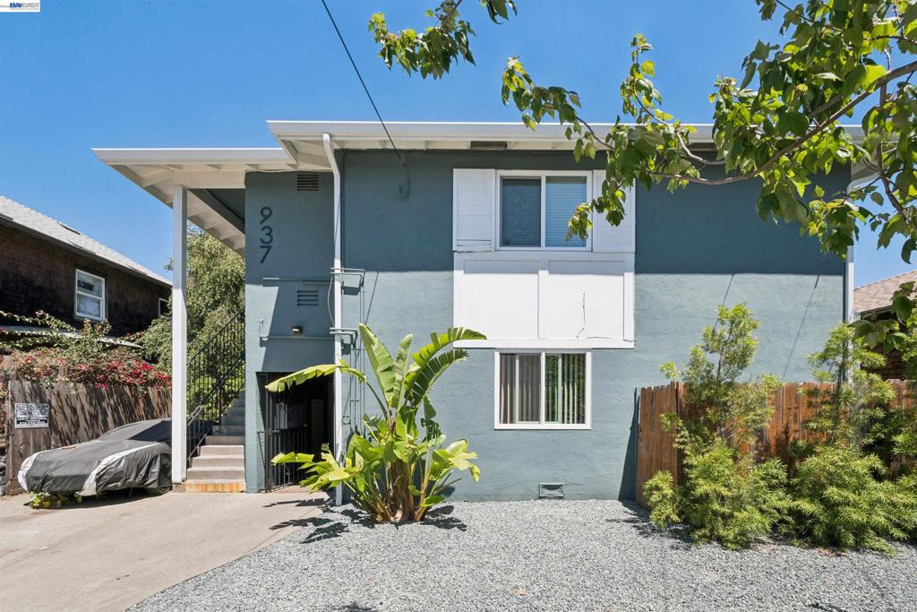 939 Channing Way Property Photo 3