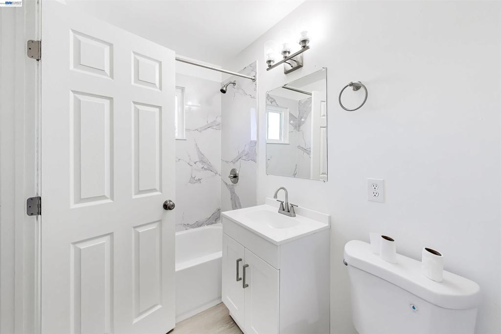 939 Channing Way Property Photo 10