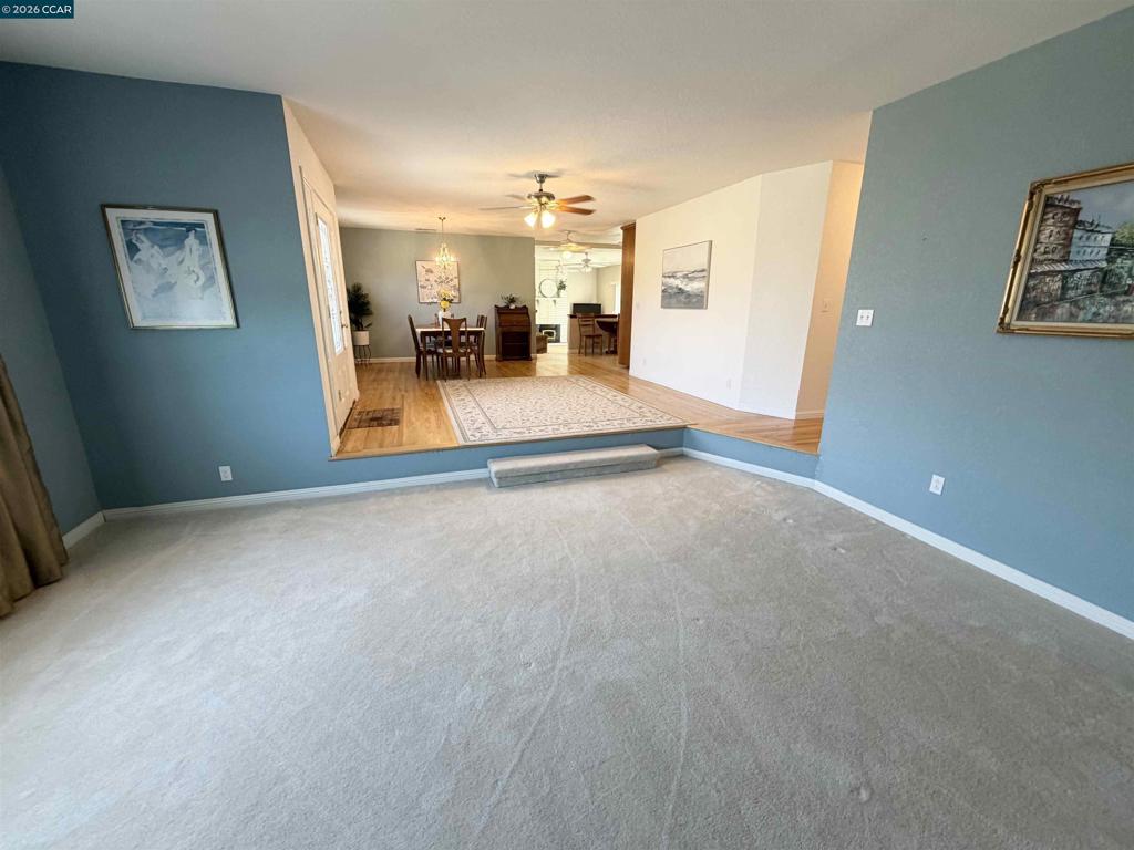 1615 Thornwood Dr Property Photo 8