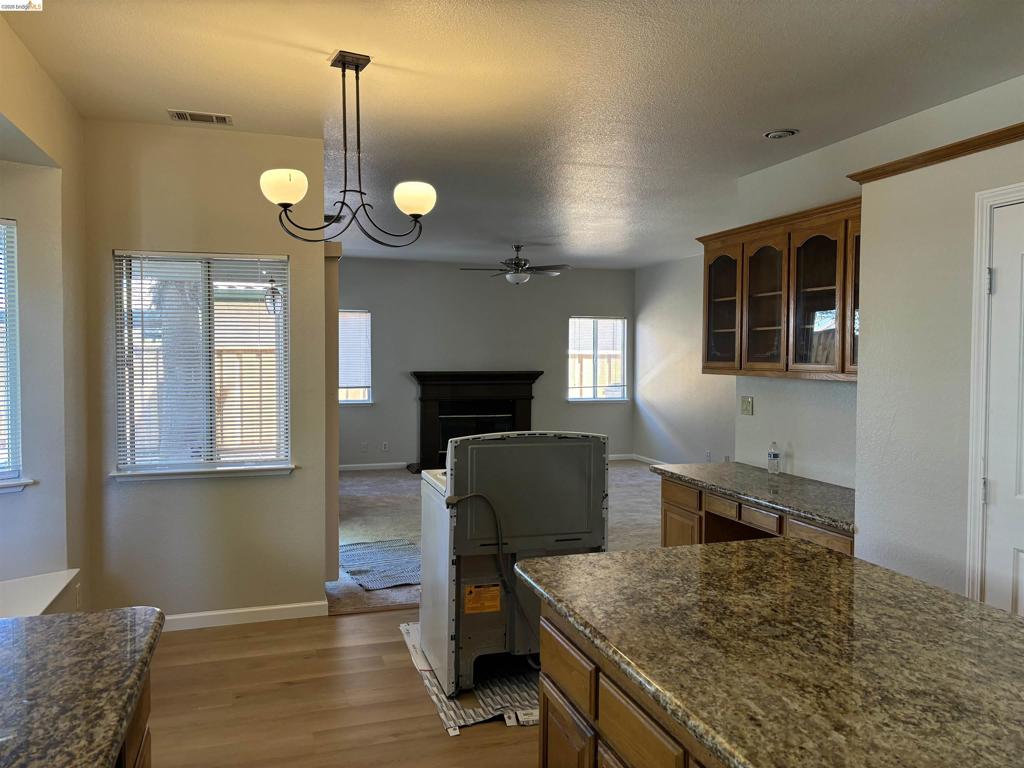 5021 Chaparral Ct Property Photo 4
