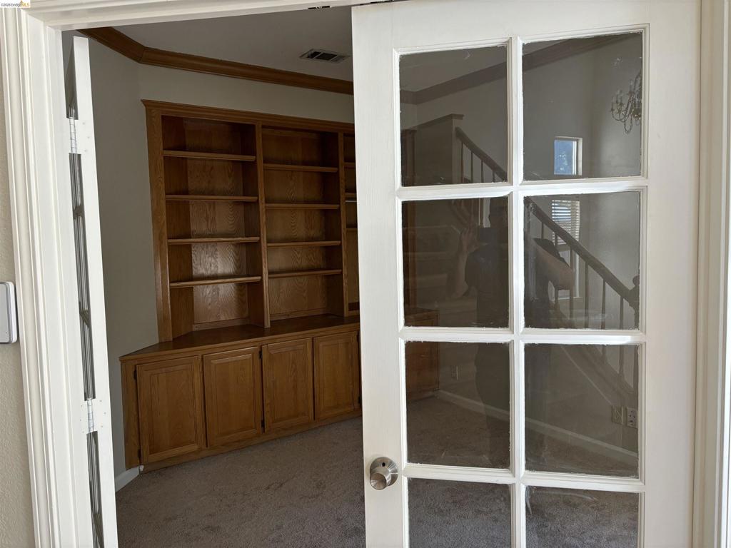 5021 Chaparral Ct Property Photo 9