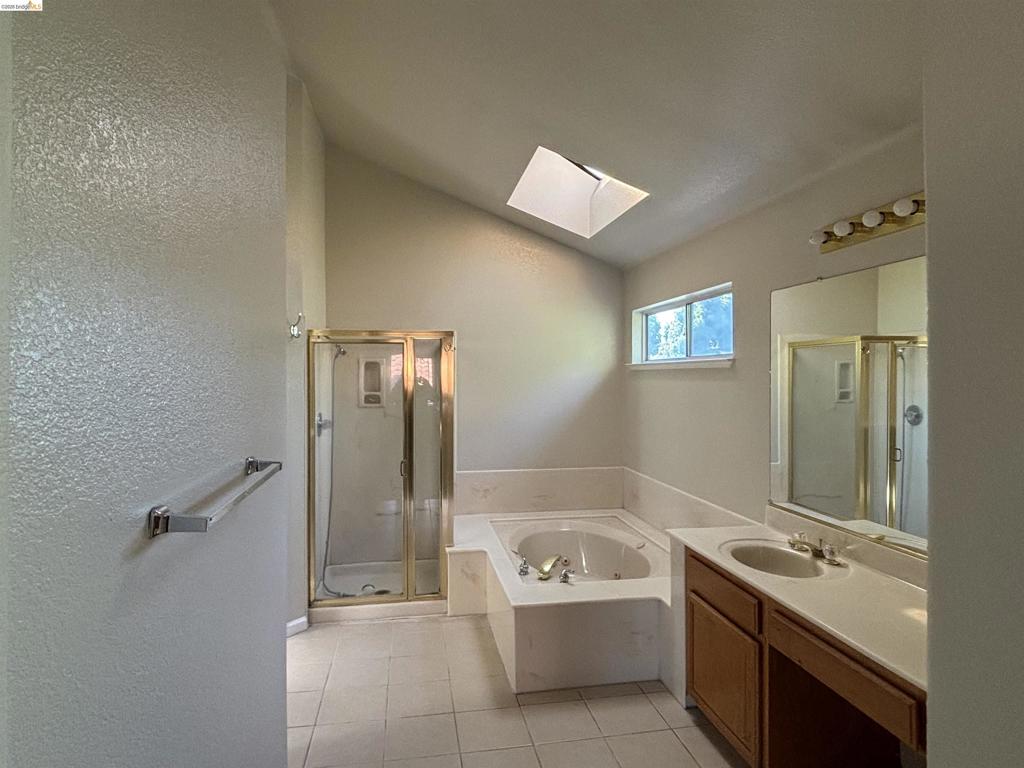 5021 Chaparral Ct Property Photo 12