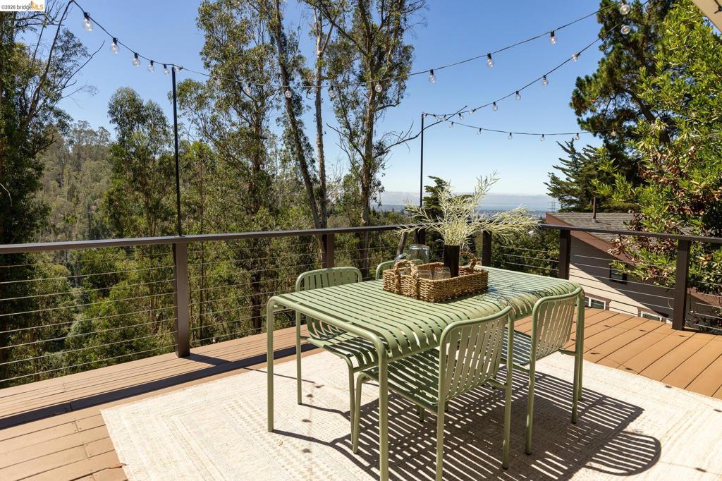 6824 Paso Robles Dr. Property Photo 15