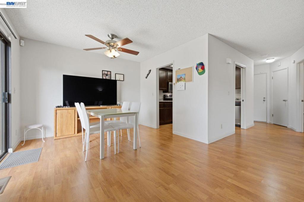 1701 Calais Ct Property Photo 13