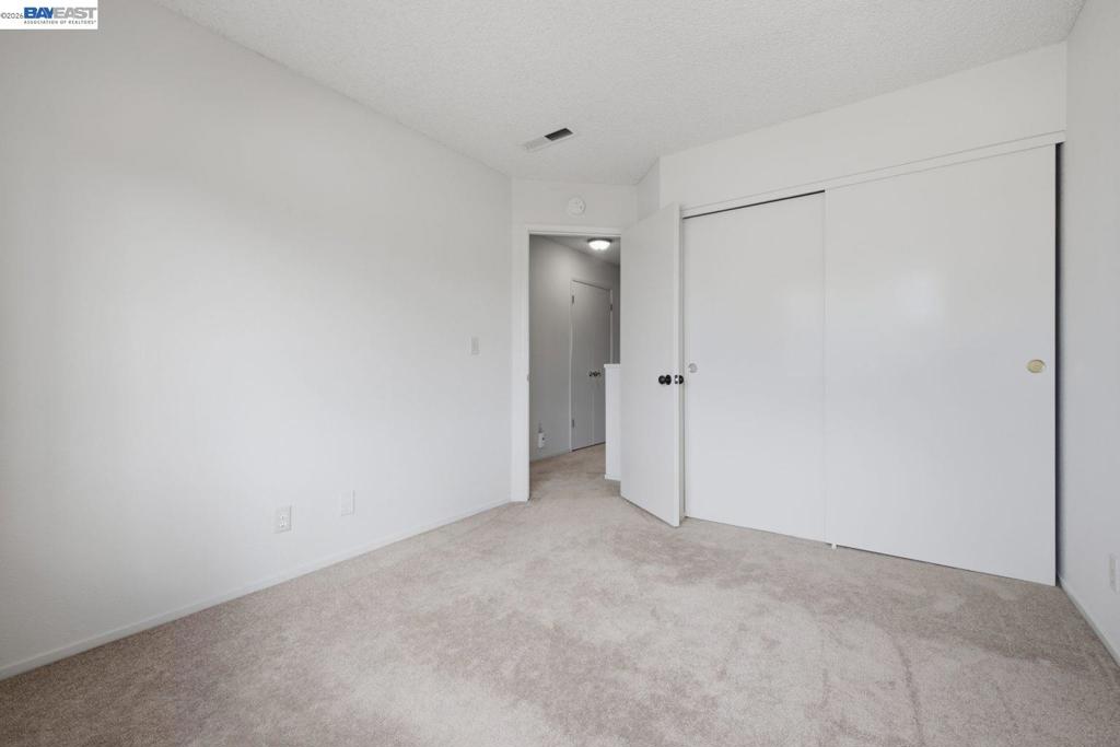 1701 Calais Ct Property Photo 22