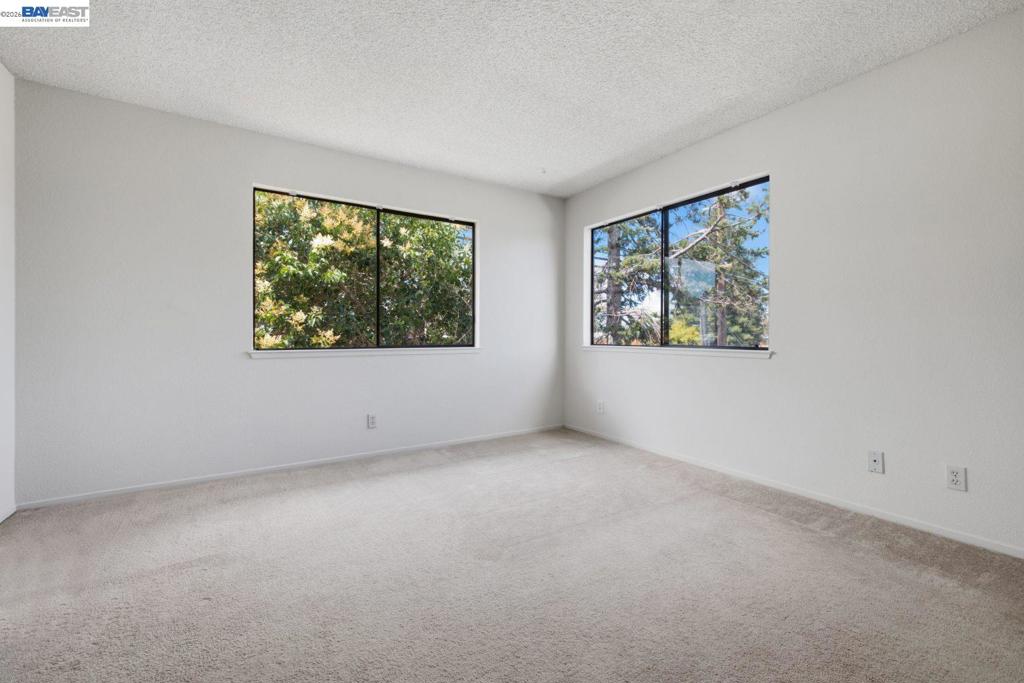 1701 Calais Ct Property Photo 23