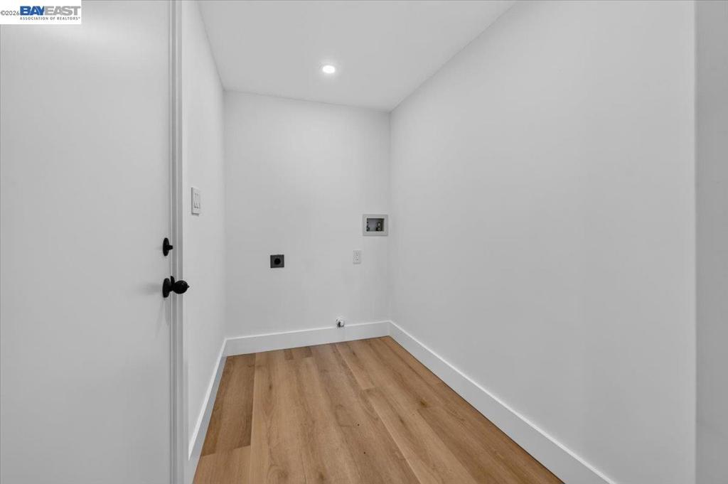2227 E 27th St Property Photo 15