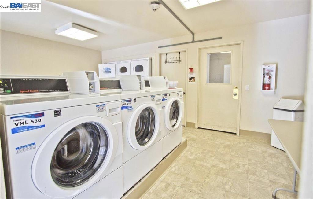 430 N Civic Dr 208 Property Photo 18