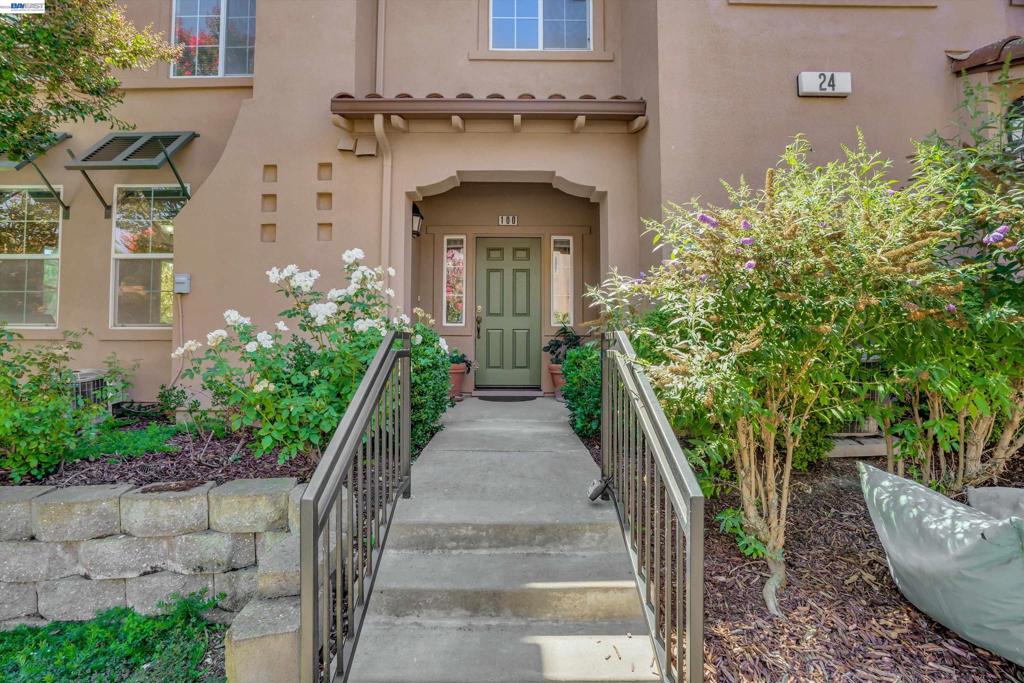 24 Meritage Cmn 1403 Property Photo 2