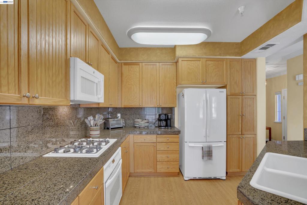 24 Meritage Cmn 1403 Property Photo 4