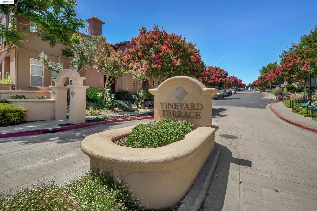 24 Meritage Cmn 1403 Property Photo 42
