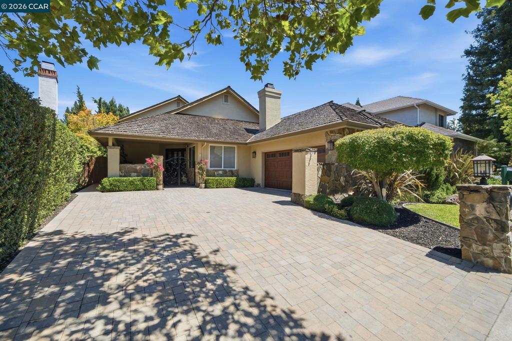 700 Blue Spruce Dr Property Photo 1