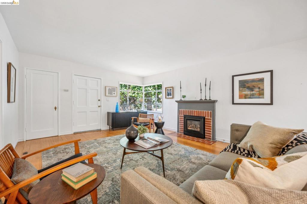 1133 Walnut Street Property Photo 8