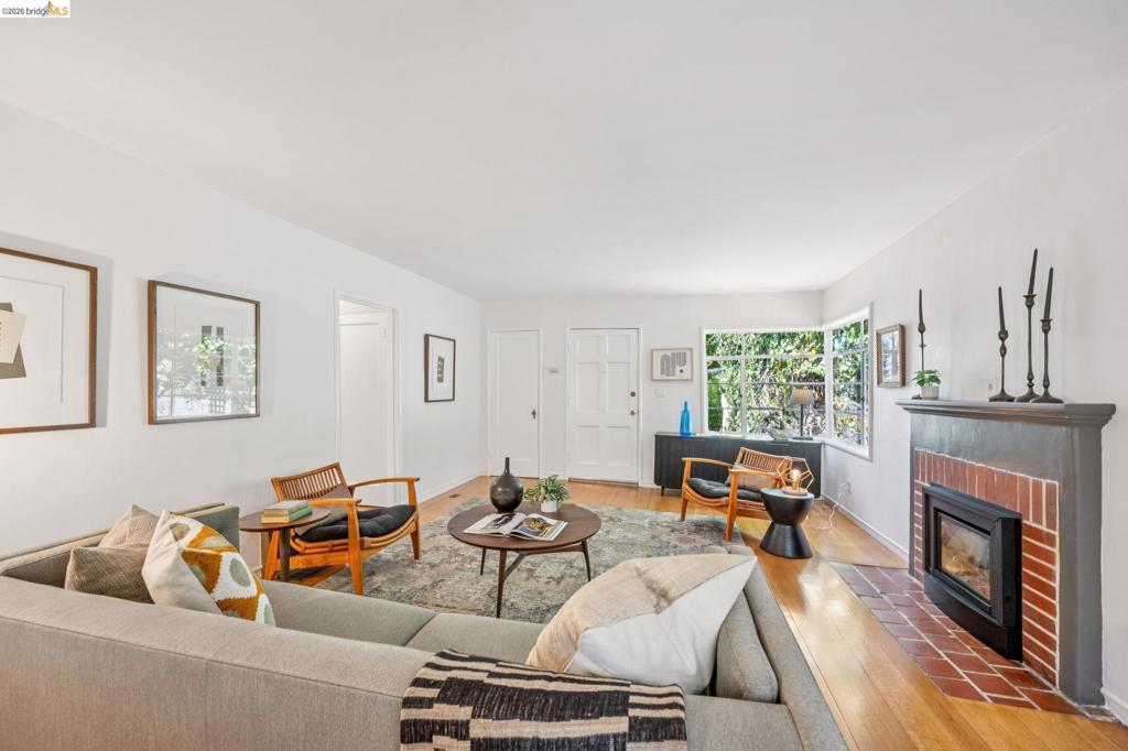 1133 Walnut Street Property Photo 10