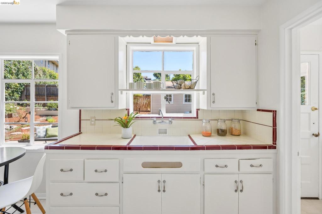 1133 Walnut Street Property Photo 23