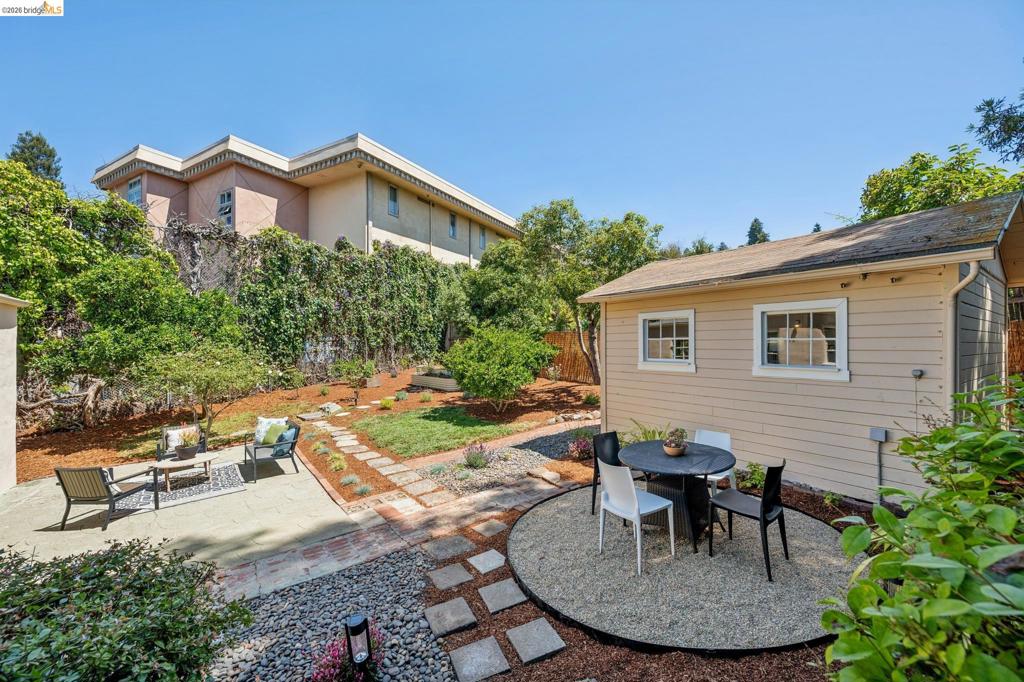 1133 Walnut Street Property Photo 48