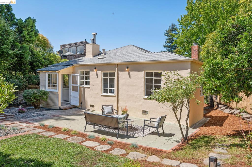 1133 Walnut Street Property Photo 56