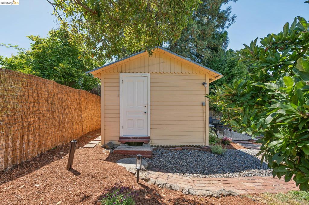 1133 Walnut Street Property Photo 59