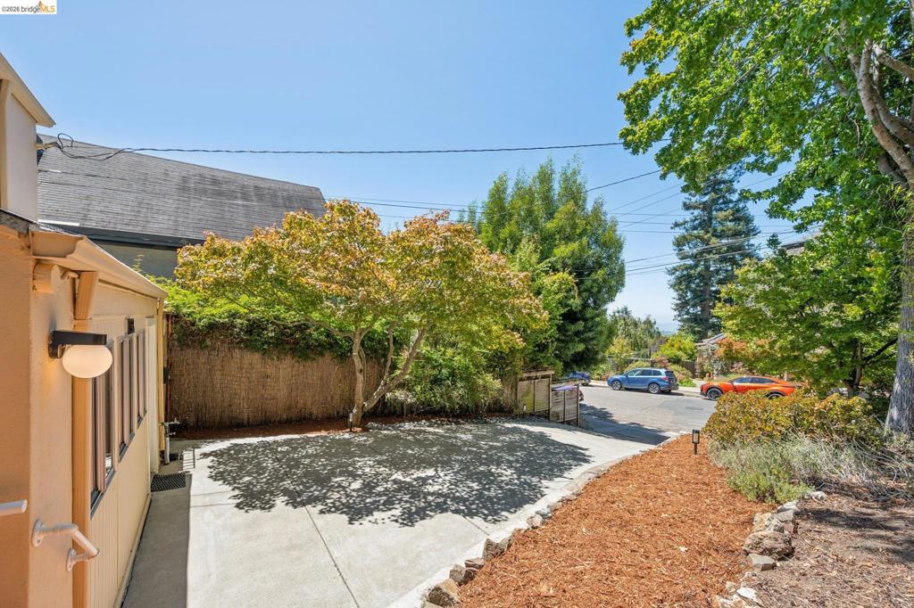 1133 Walnut Street Property Photo 66