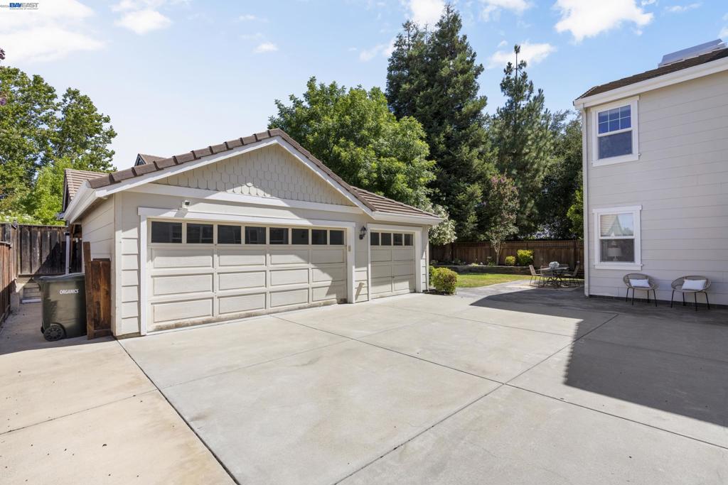 5698 Carnegie Way Property Photo 39