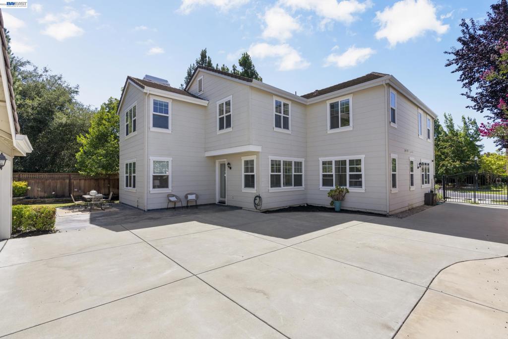5698 Carnegie Way Property Photo 40
