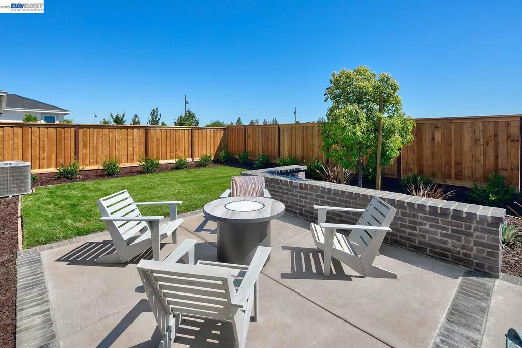 1049 Briar Court Property Photo 30