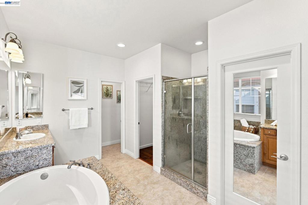 1352 Halifax Way Property Photo 12